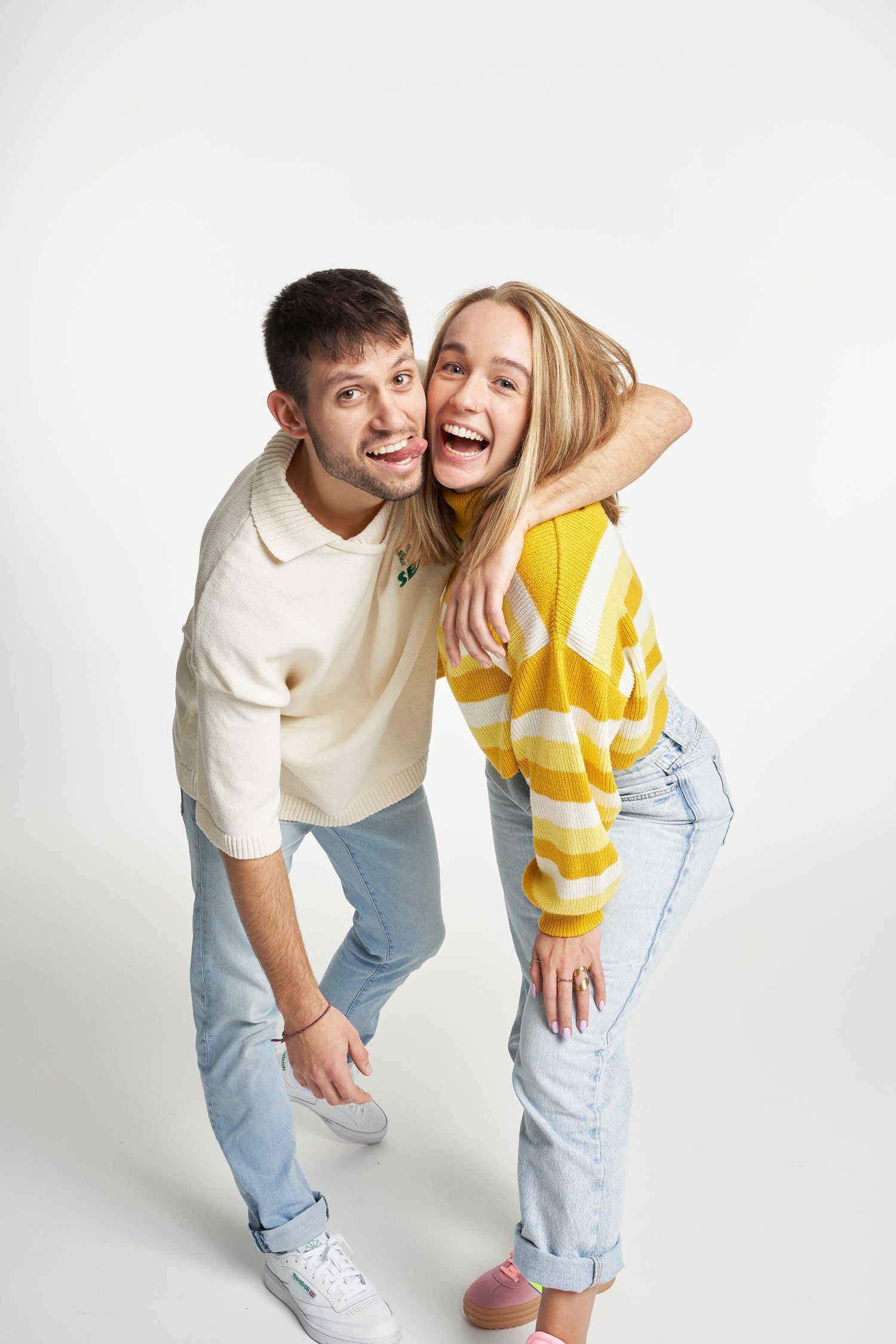 Fröhliches Paar bei seinem Selbstportrait-Shooting in Nürnberg